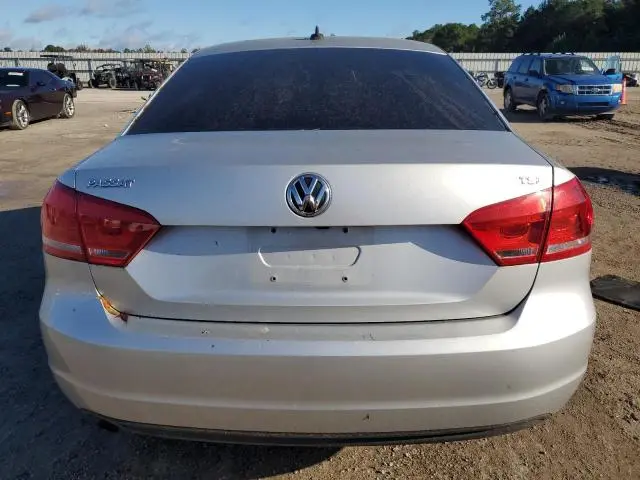 2015 VOLKSWAGEN PASSAT S  