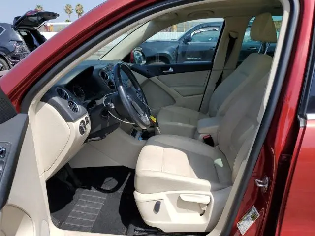 2011 VOLKSWAGEN TIGUAN S  