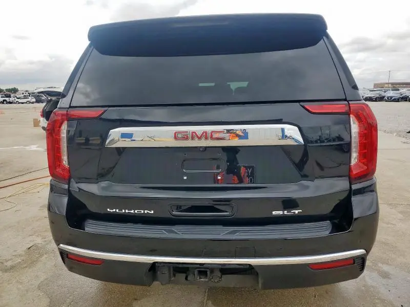2022 GMC YUKON SLT  