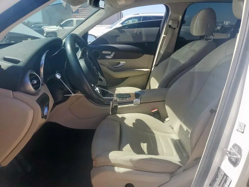 2020 MERCEDES-BENZ GLC 300  