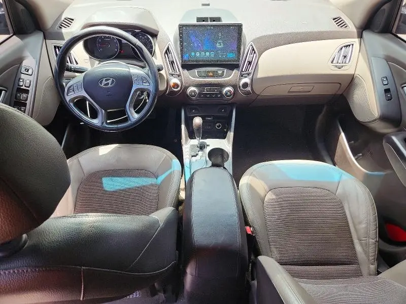 2011 HYUNDAI TUCSON GLS  