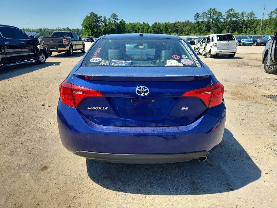 2018 TOYOTA COROLLA SE  