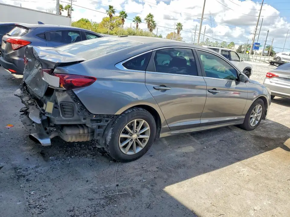 2018 HYUNDAI SONATA SE  