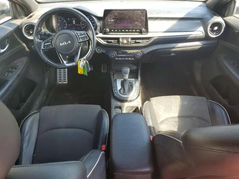 2023 KIA FORTE GT LINE  