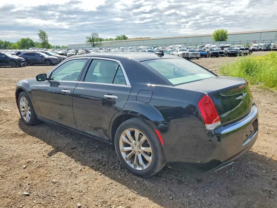 2016 CHRYSLER 300C   