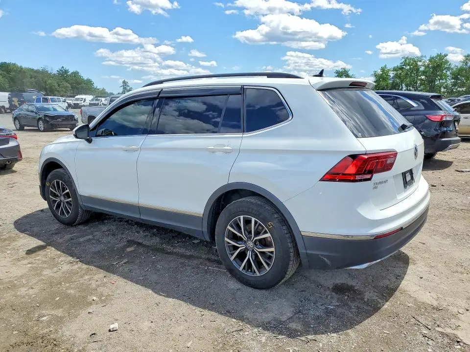 2020 VOLKSWAGEN TIGUAN SE  