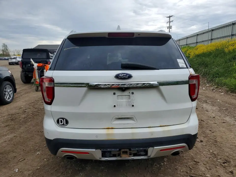2016 FORD EXPLORER XLT  