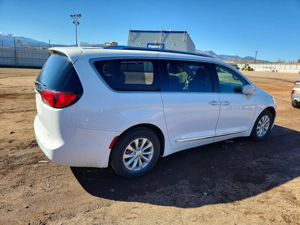 2019 CHRYSLER PACIFICA TOURING L  
