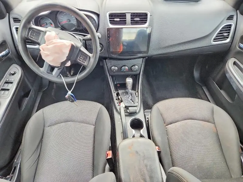 2013 DODGE AVENGER SE  