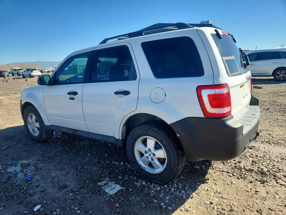 2010 FORD ESCAPE XLT  