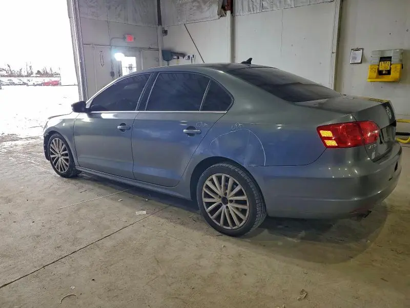 2011 VOLKSWAGEN JETTA SEL  