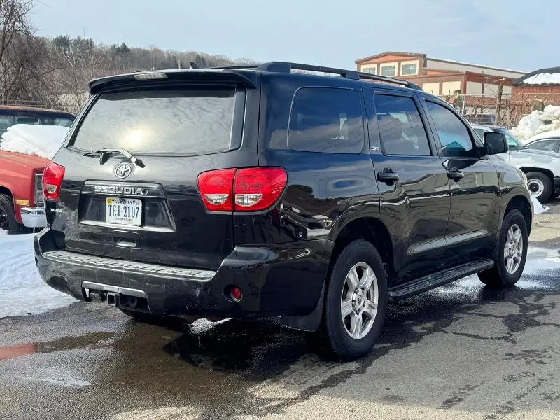 2012 TOYOTA SEQUOIA SR5  