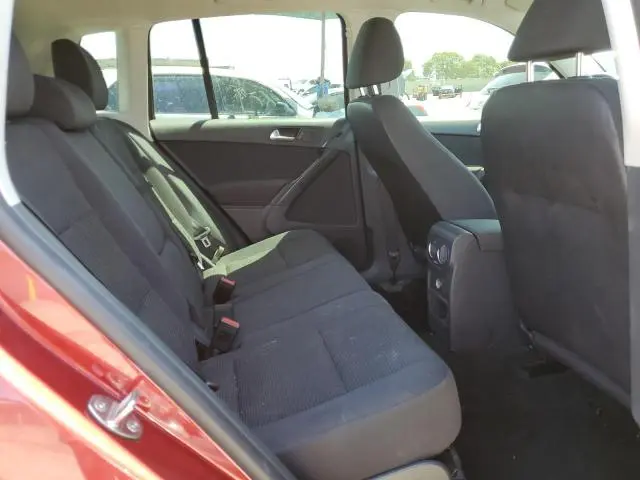 2015 VOLKSWAGEN TIGUAN S  