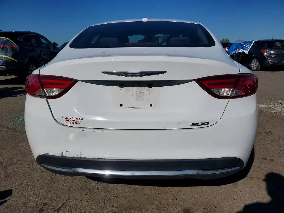 2015 CHRYSLER 200 LIMITED  