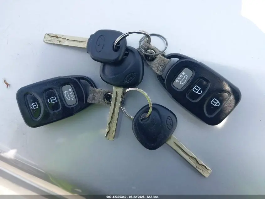 2011 HYUNDAI SONATA GLS