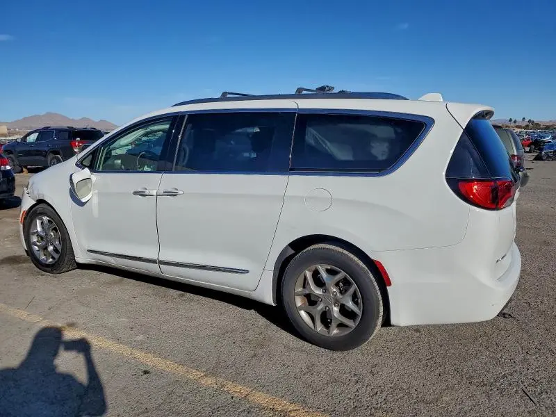 2019 CHRYSLER PACIFICA LIMITED  