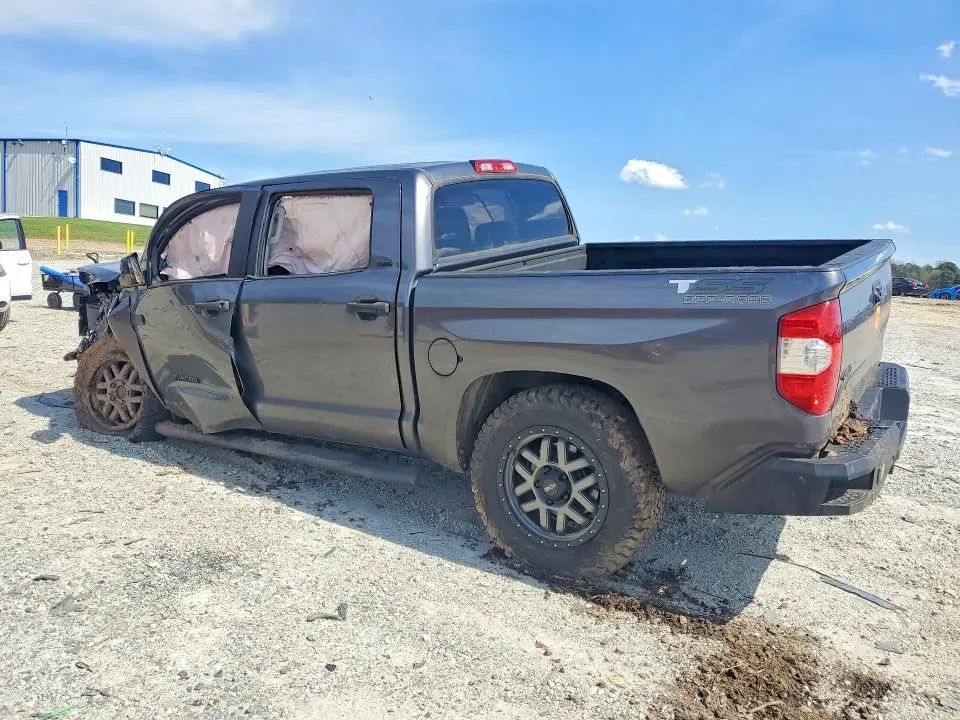 2018 TOYOTA TUNDRA SR5  