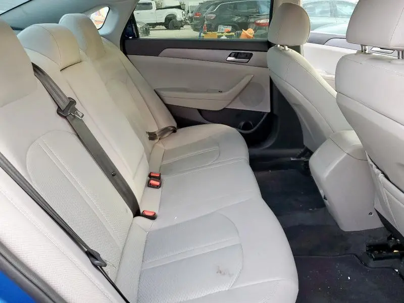 2019 HYUNDAI SONATA SE  