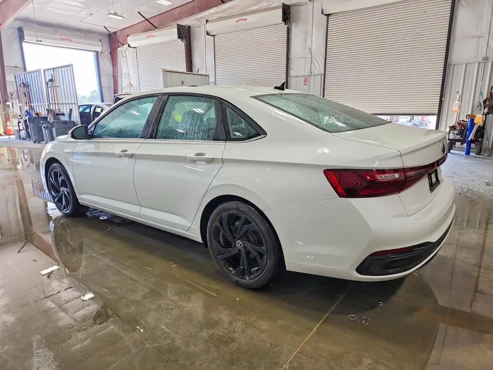2025 VOLKSWAGEN JETTA SE  
