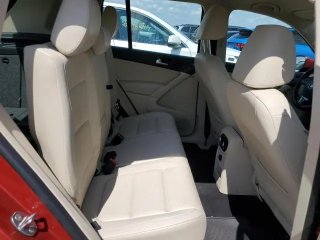 2016 VOLKSWAGEN TIGUAN S  
