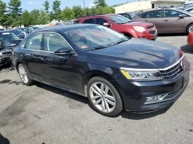 2018 VOLKSWAGEN PASSAT SE  