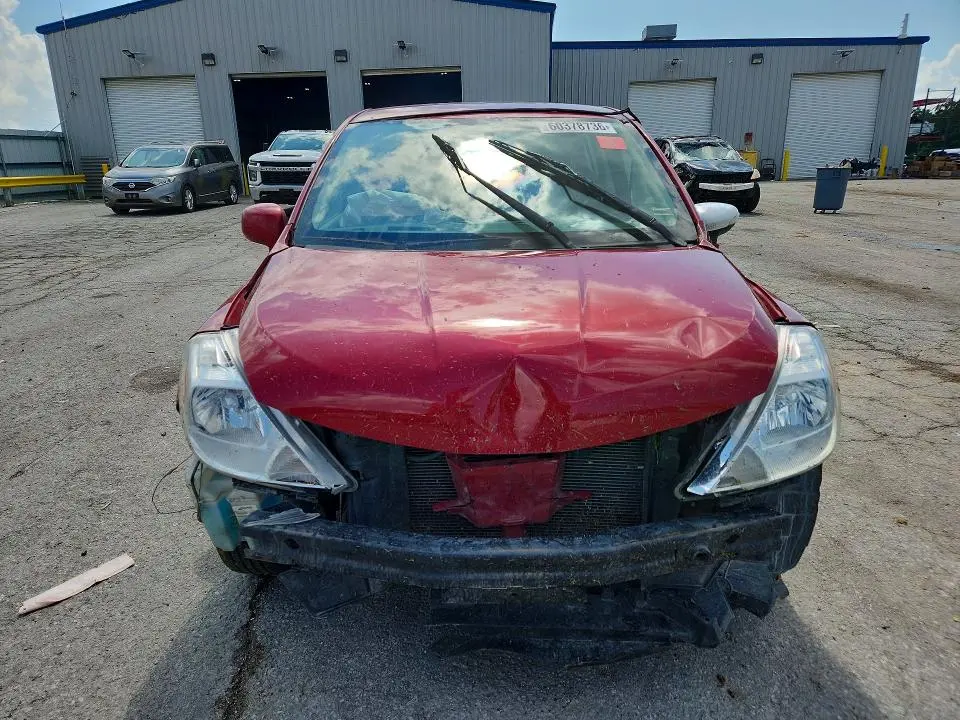 2011 NISSAN VERSA 1.8 S  