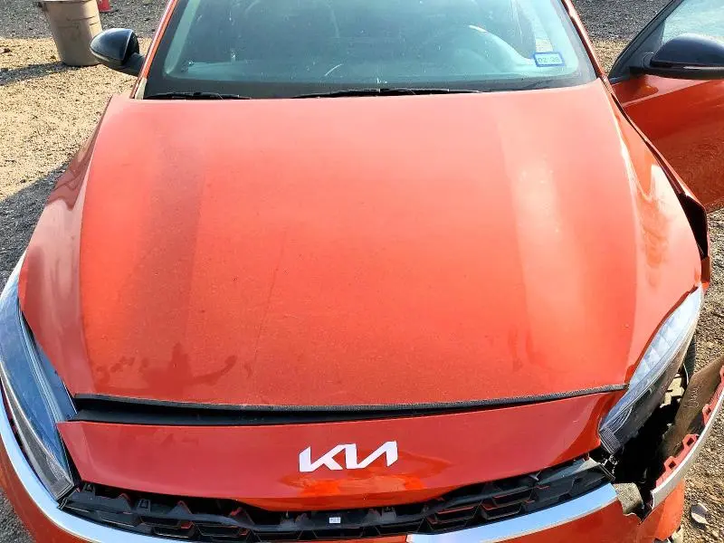 2023 KIA FORTE GT LINE  