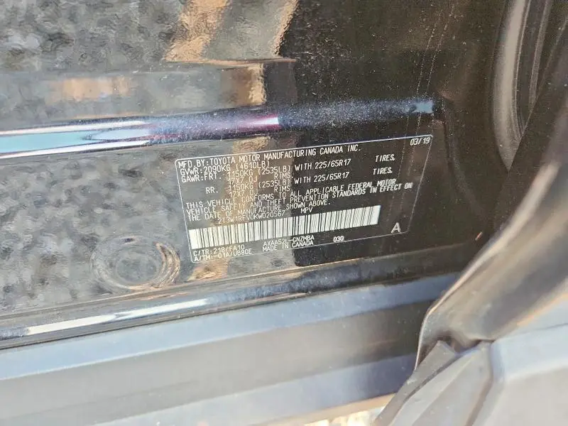 2019 TOYOTA RAV4 XLE  