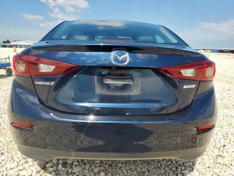 2018 MAZDA 3 TOURING  