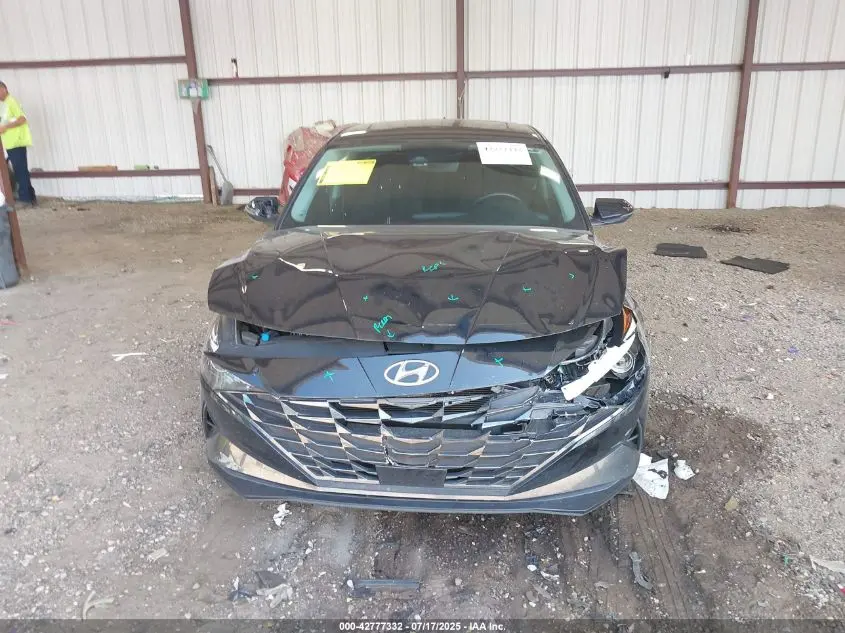 2022 HYUNDAI ELANTRA SEL