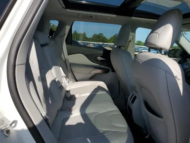 2022 JEEP CHEROKEE LATITUDE LUX  