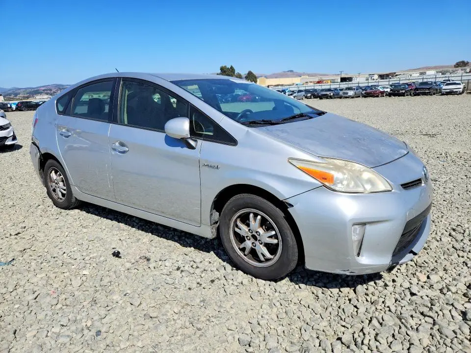 2013 TOYOTA PRIUS TWO  