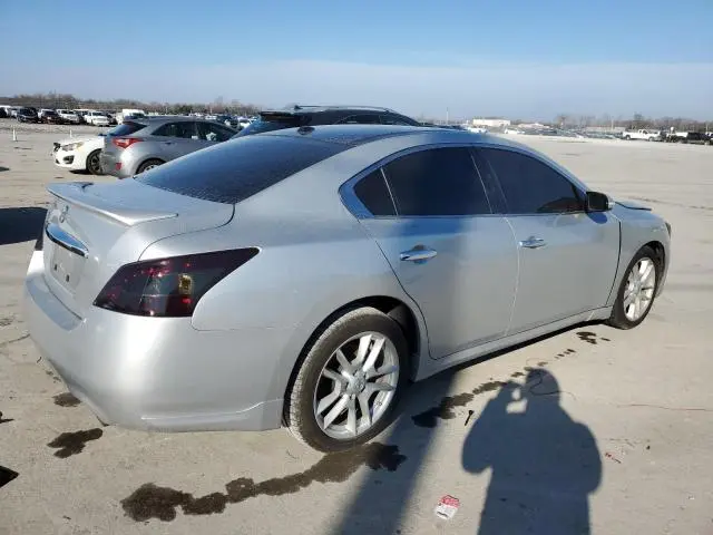 2011 NISSAN MAXIMA S  