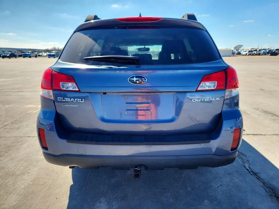 2013 SUBARU OUTBACK   