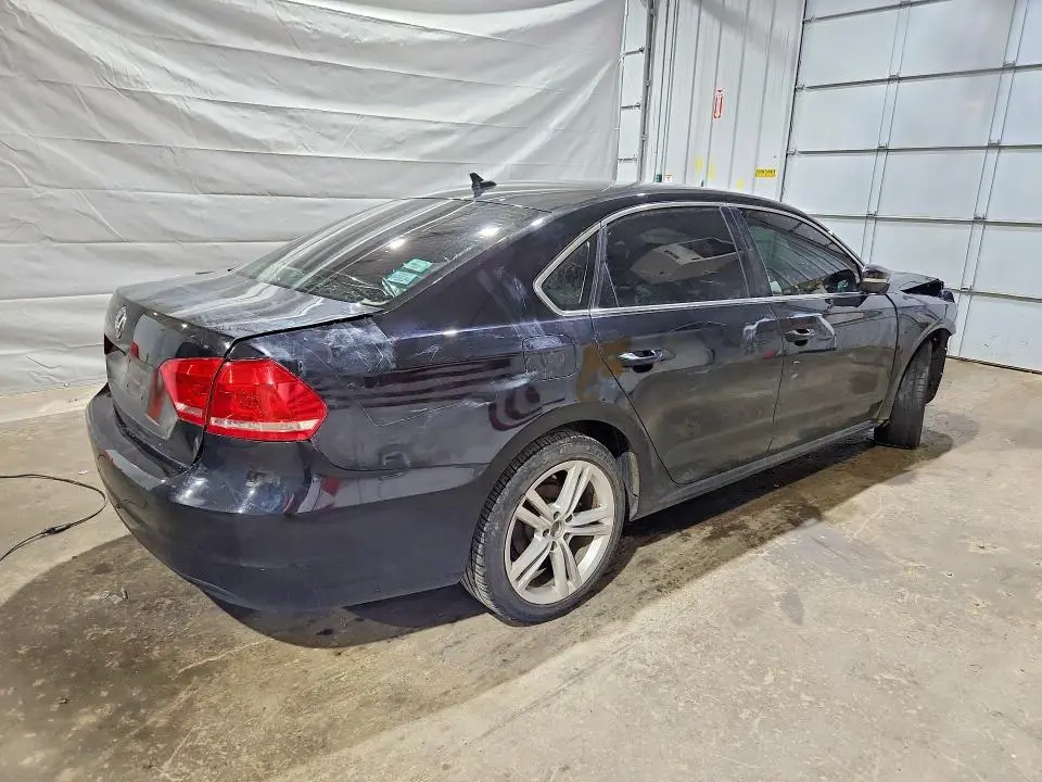 2014 VOLKSWAGEN PASSAT SE  