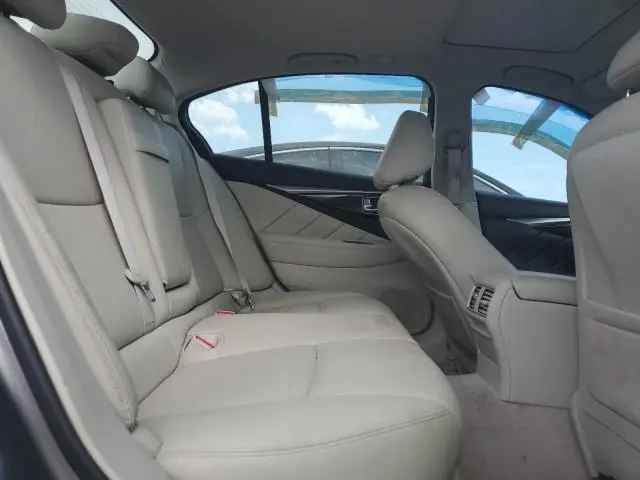 2018 INFINITI Q50 LUXE  