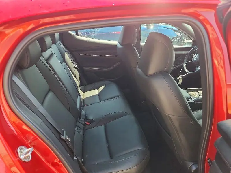 2025 MAZDA 3 PREFERRED  
