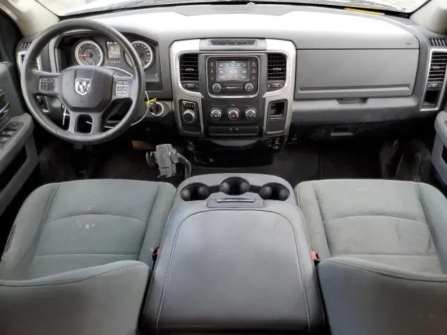 2016 RAM 1500 SLT  