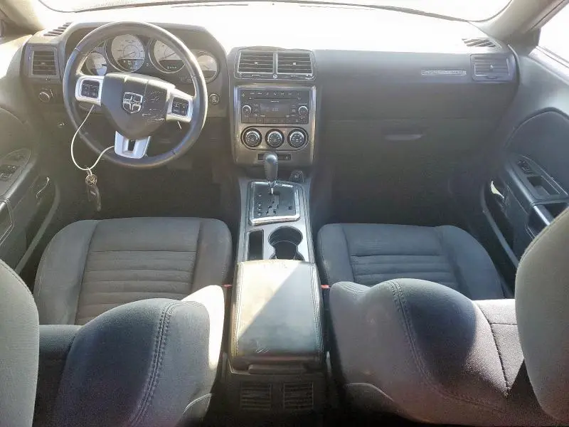2011 DODGE CHALLENGER