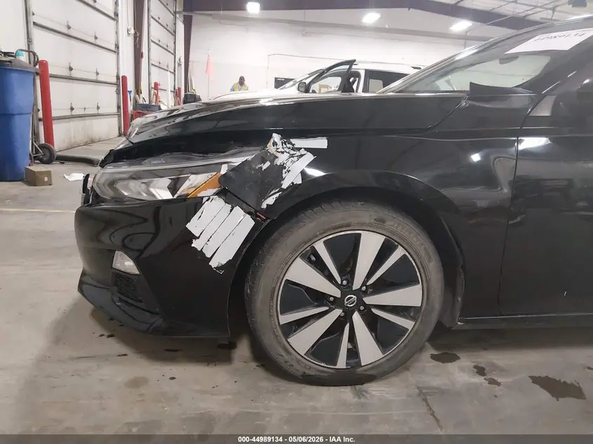 2021 NISSAN ALTIMA SV FWD