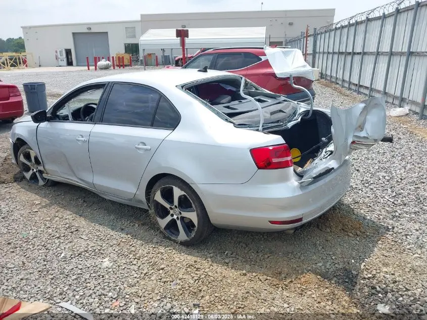 2015 VOLKSWAGEN JETTA 1.8T SE