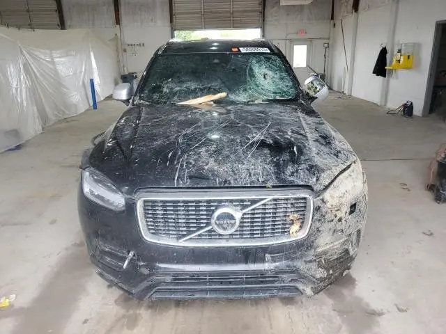 2017 VOLVO XC90 T6  