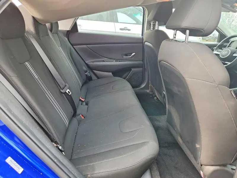 2022 HYUNDAI ELANTRA SEL  