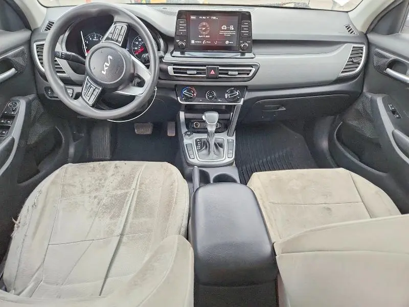 2022 KIA SELTOS LX  