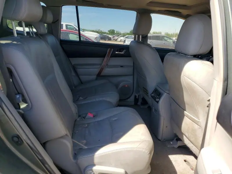 2010 TOYOTA HIGHLANDER LIMITED  