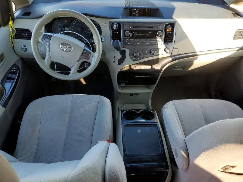 2012 TOYOTA SIENNA LE  