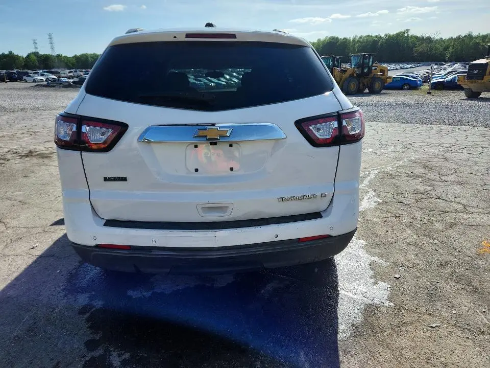 2016 CHEVROLET TRAVERSE LT  
