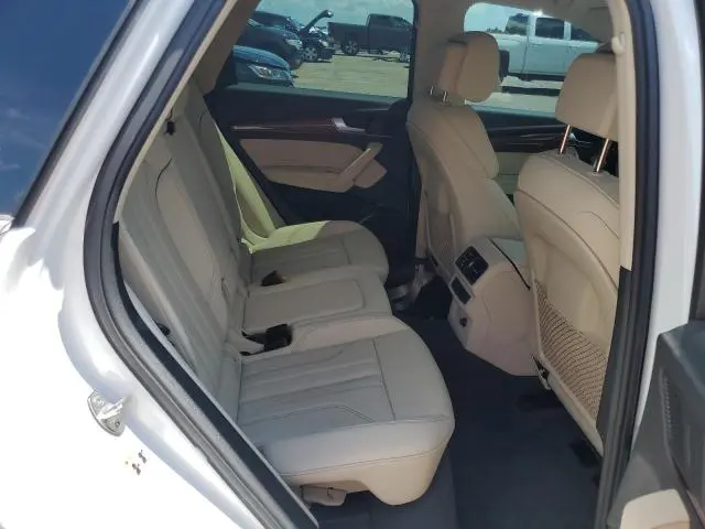 2023 AUDI Q5 E PREMIUM PLUS 55  