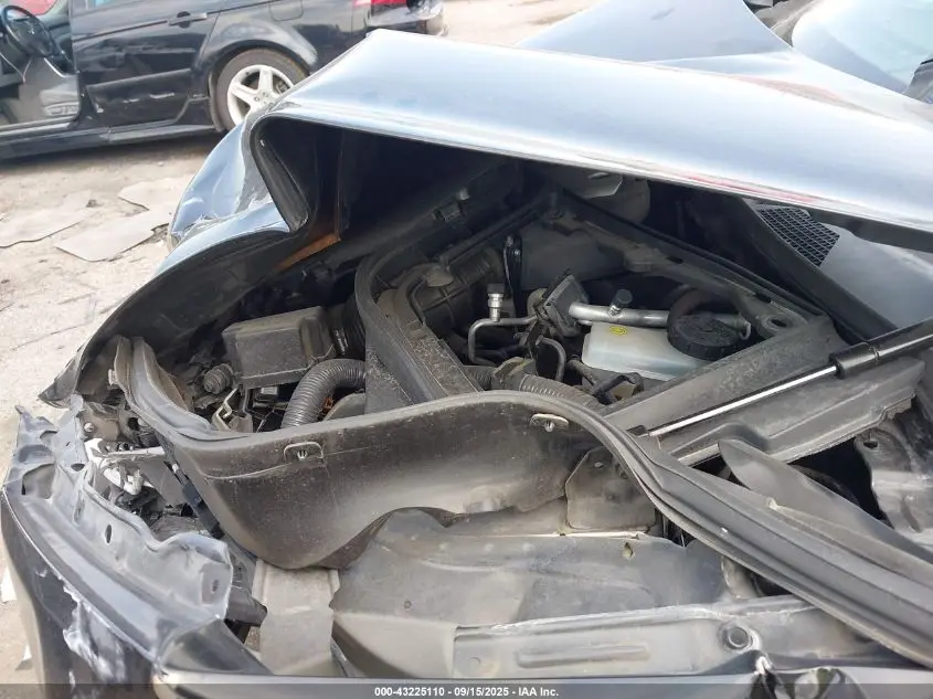 2013 INFINITI G37 JOURNEY