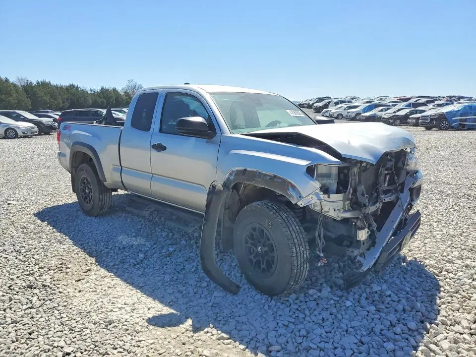 2022 TOYOTA TACOMA SR V6  